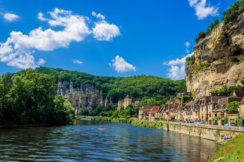 La Roque Gageac Dordogne dorpen shutterstock 113667865, mooiste dorpen van de dordogne