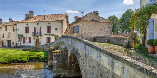 Saint Jean de Côle Dordogne dorpen shutterstock 1258437604, mooie dorpjes en stadjes Franse Pyreneeën