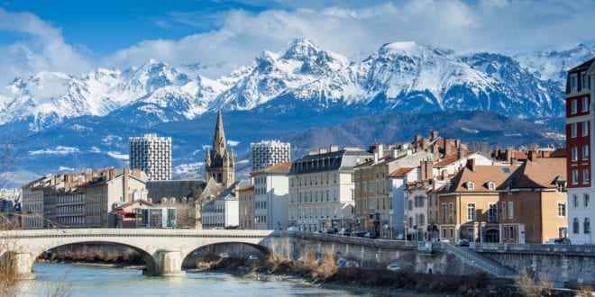 Grenoble shutterstock 161553770, mooiste bezienswaardigheden in Grenoble