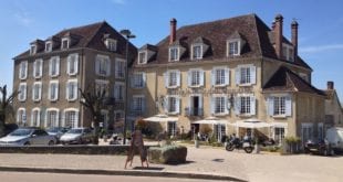 Hôtel Restaurant De La Poste Du Lion D’or, Fosse Dionne