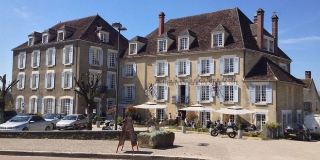 Hôtel Restaurant De La Poste Du Lion D’or, mooiste dorpen bourgogne