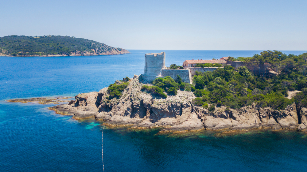 Port Cros Eilanden shutterstock 1156107565, eilanden van Frankrijk