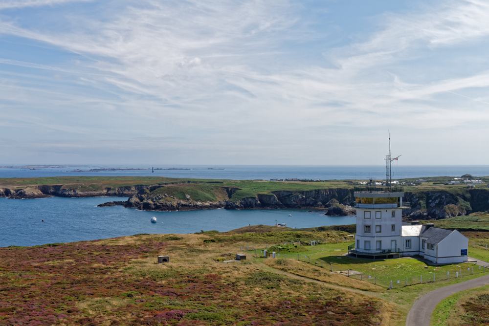 le dOuessant Eilanden shutterstock 1188825967, Bezienswaardigheden in de Finistère