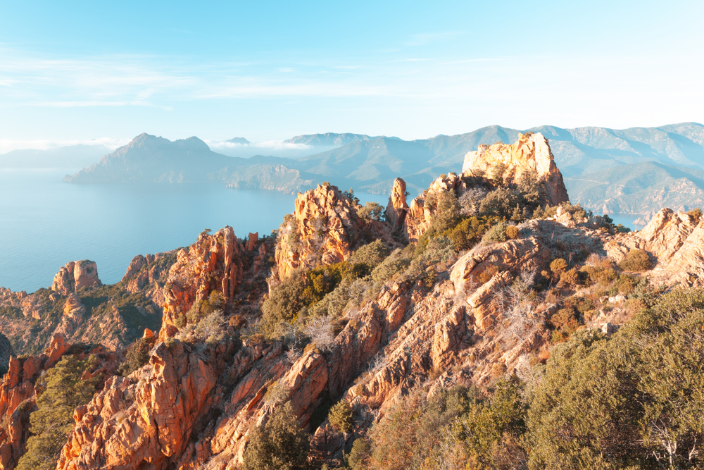 Calanches van Piana Corsica shutterstock 1098522242, Mooie wandelgebieden in Frankrijk