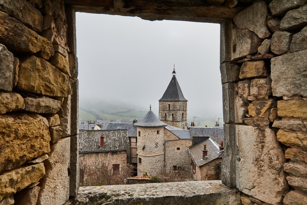 Sévérac le Château Grands Causses shutterstock 638108830,