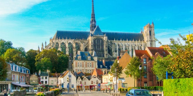 Amiens Noord Frankrijk shutterstock 590058839 e1586438486442, Bezienswaardigheden in Amiens