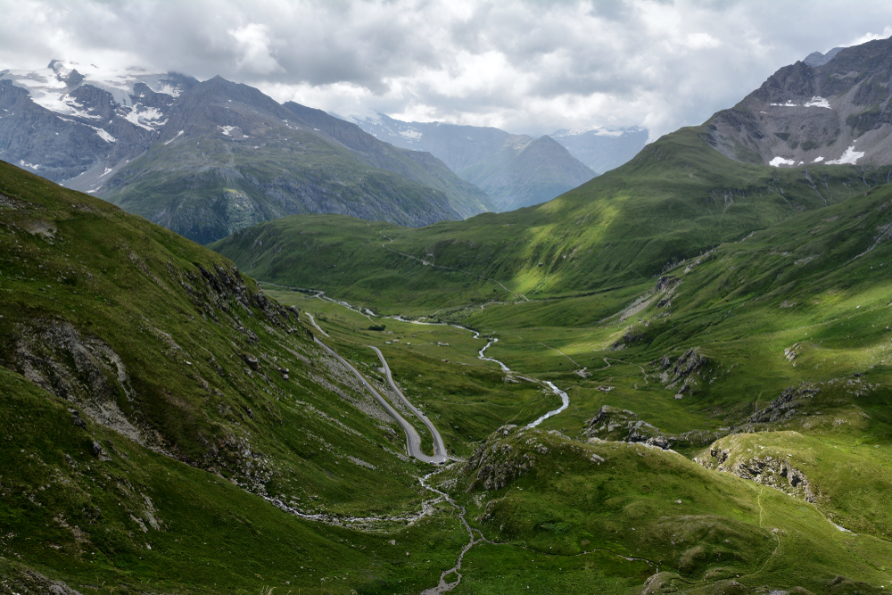 Col de lIseran Bergpassen shutterstock 1118790695, mooiste bergpassen in frankrijk