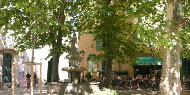 Beziers 013 Place de la Republic, bezienswaardigheden Var