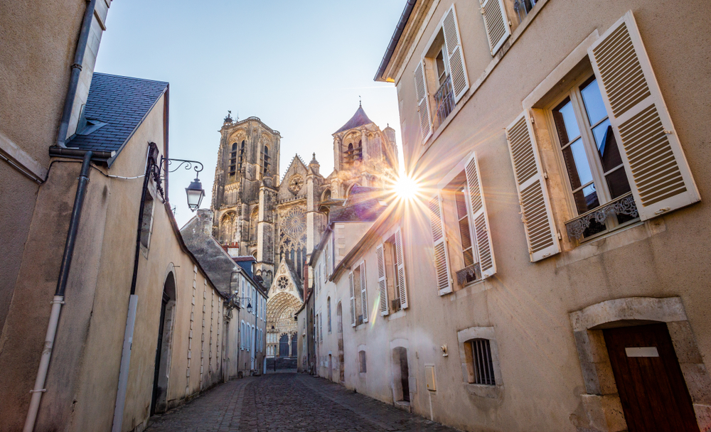 Bourges 2 shutterstock 1488979691 1, bezienswaardigheden bourges