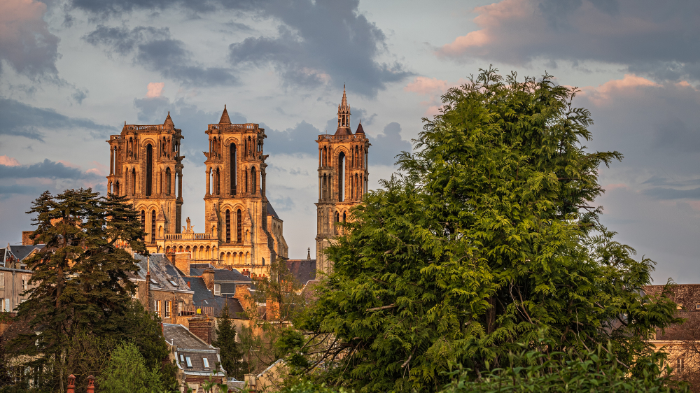 Laon Aisne shutterstock 1423423598, Bezienswaardigheden in de Aisne