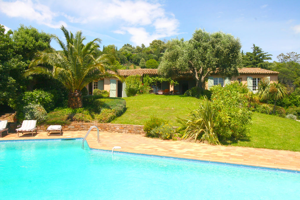 Villa La Croix Valmer in Zuid Frankrijk, vakantiehuis met zwembad côte d'azur