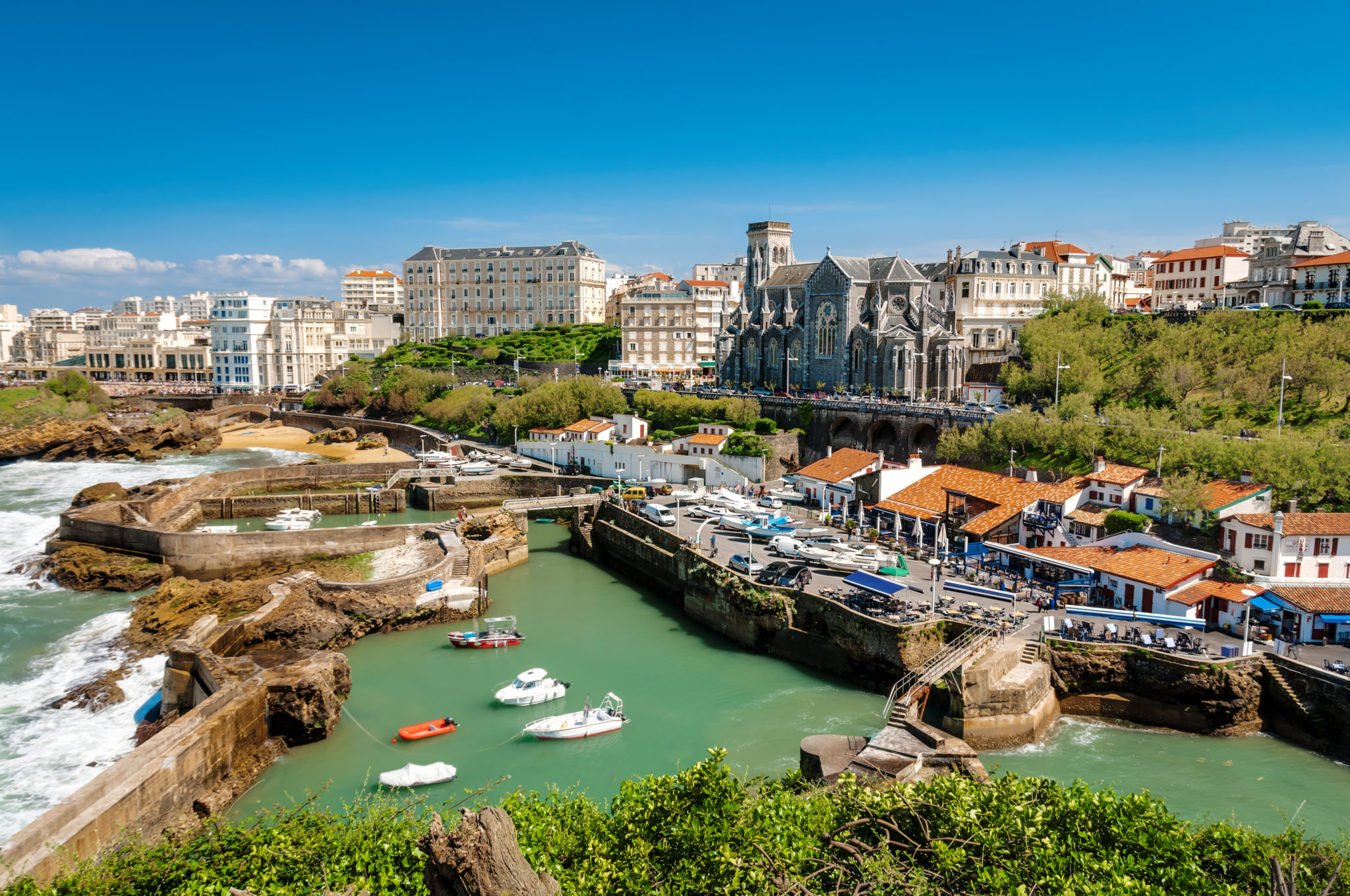 Biarritz Pyrénées Atlantiques shutterstock 193788584, bezienswaardigheden pyrenees-atlantiques