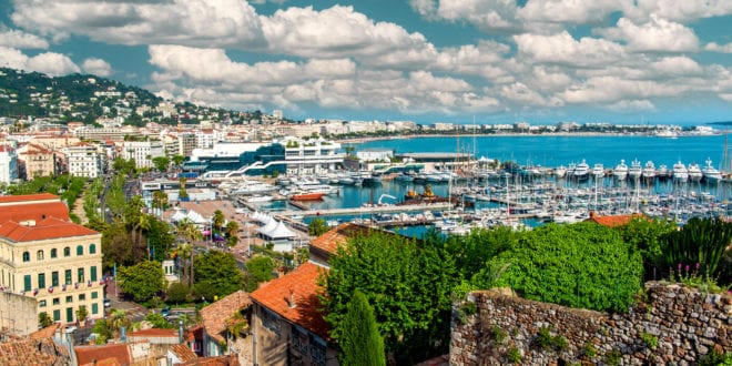 Boulevard de la Croisette Cannes shutterstock 137881361, glamping zuid frankrijk