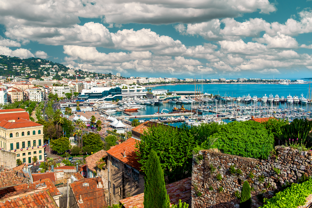 Boulevard de la Croisette Cannes shutterstock 137881361, bezienswaardigheden alpes-maritimes