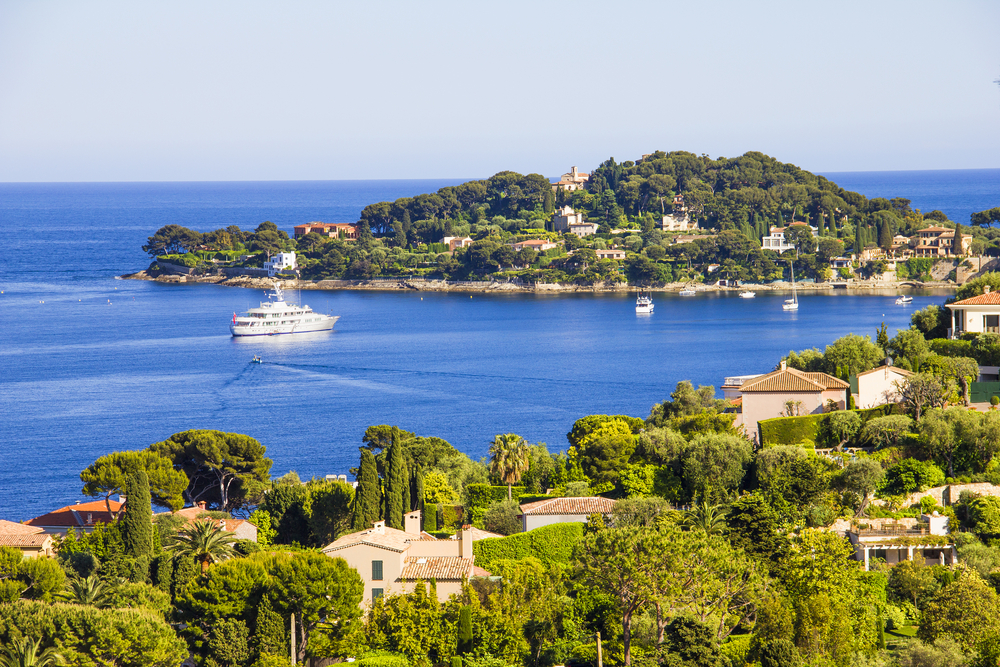 Cap Ferrat Alpes Maritimes shutterstock 139373114, bezienswaardigheden alpes-maritimes