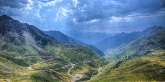 Col du Tourmalet Hautes Pyrénées shutterstock 1112196971, mooiste grotten van frankrijk