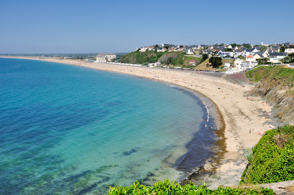 Granville Plages Normandië stranden shutterstock 333361331, Bezienswaardigheden in Manche