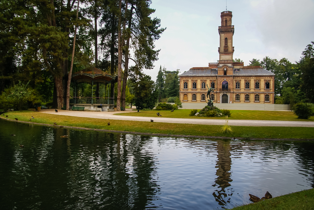 Tarbes Hautes Pyrénées shutterstock 275693402, Bezienswaardigheden in Hautes-Pyrénées