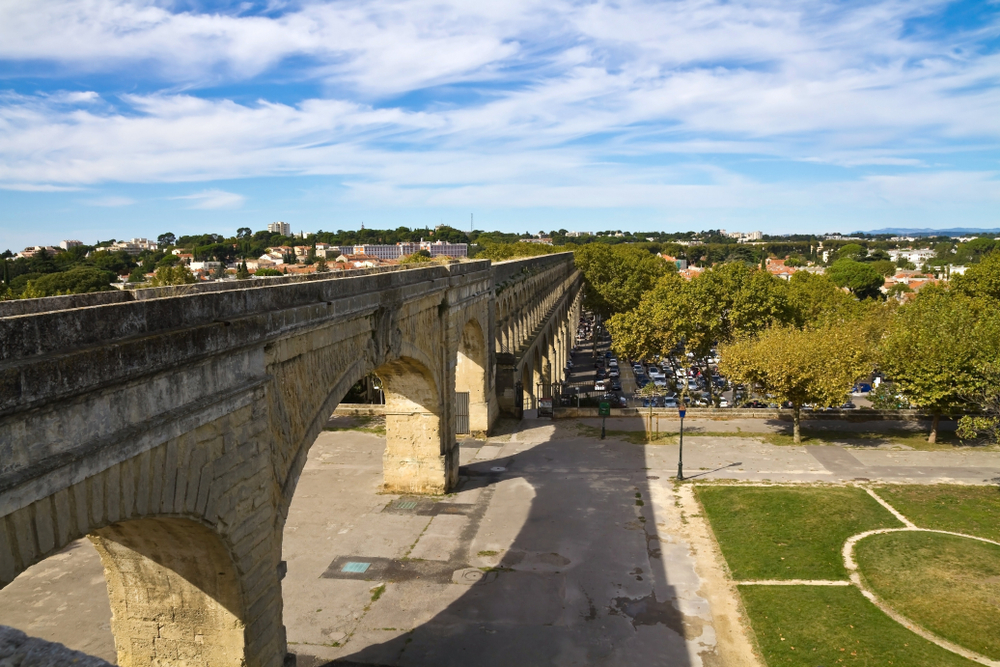 het Aquaduct Saint-Clément in Romeinse stijl in Montpellier