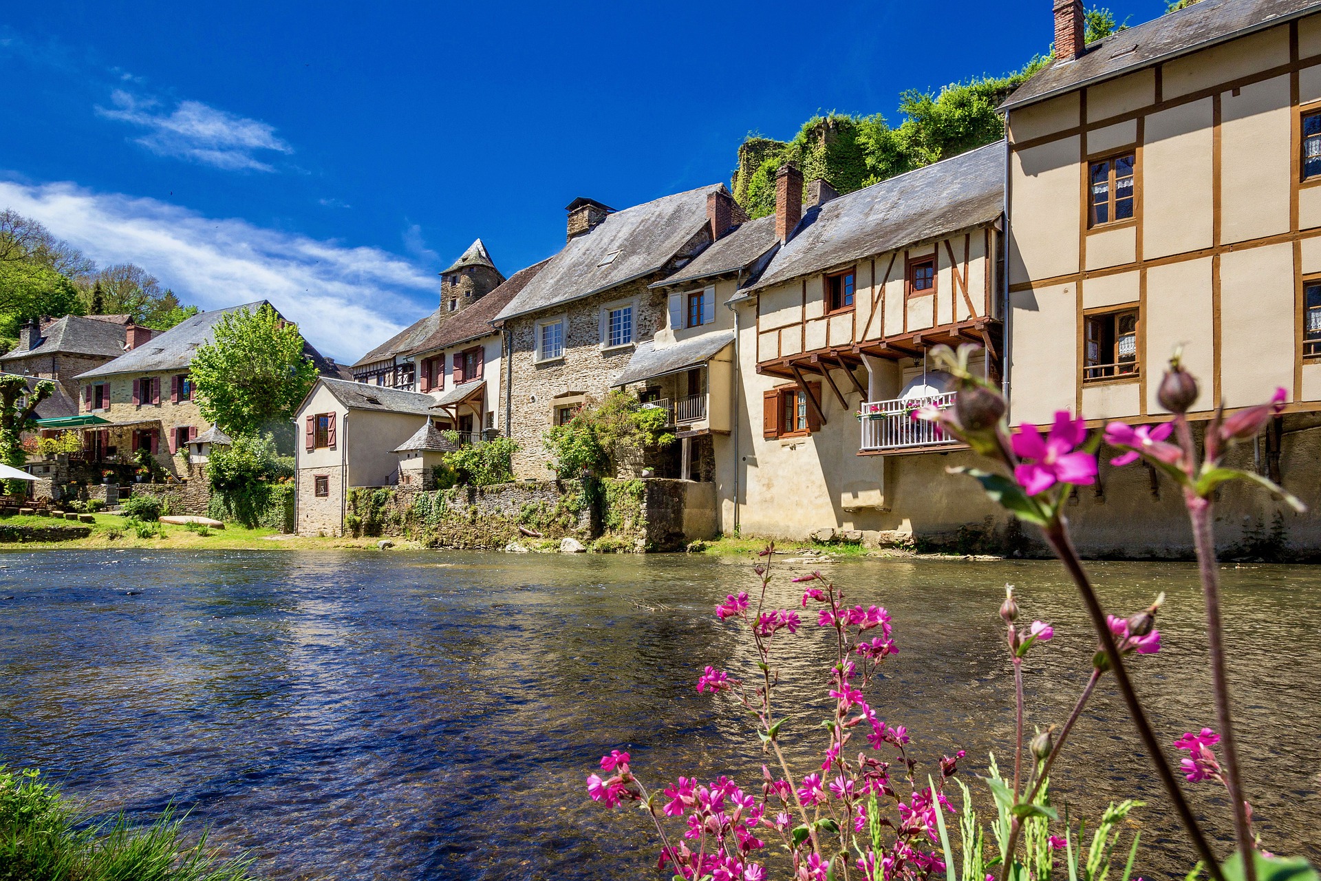 Ségur le Château Limousin PX, bezienswaardigheden in de corrèze