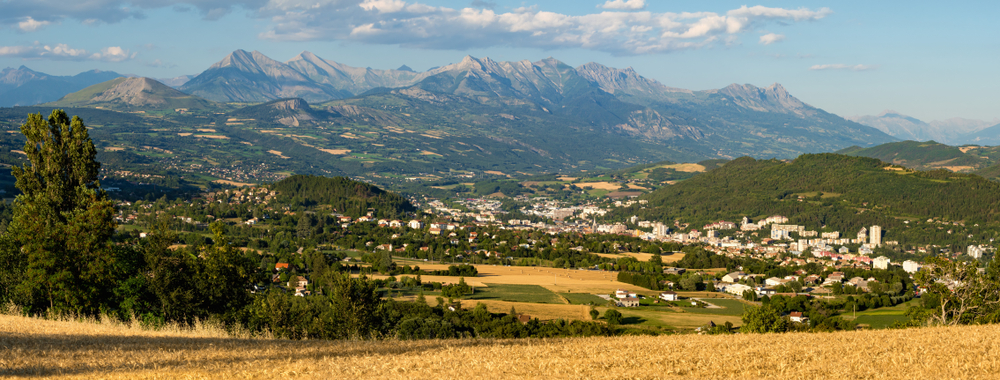 Gap Hautes Alpes shutterstock 1343231690, Bezienswaardigheden in de Hautes-Alpes