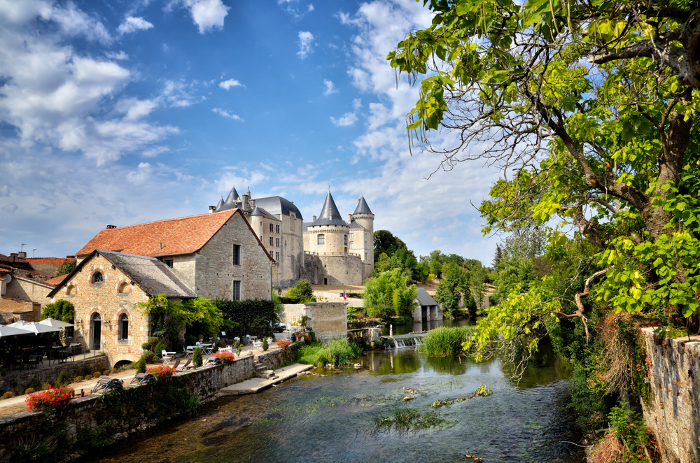 Verteuil sur Charente Charente shutterstock 1077646319, Bezienswaardigheden in de Charente