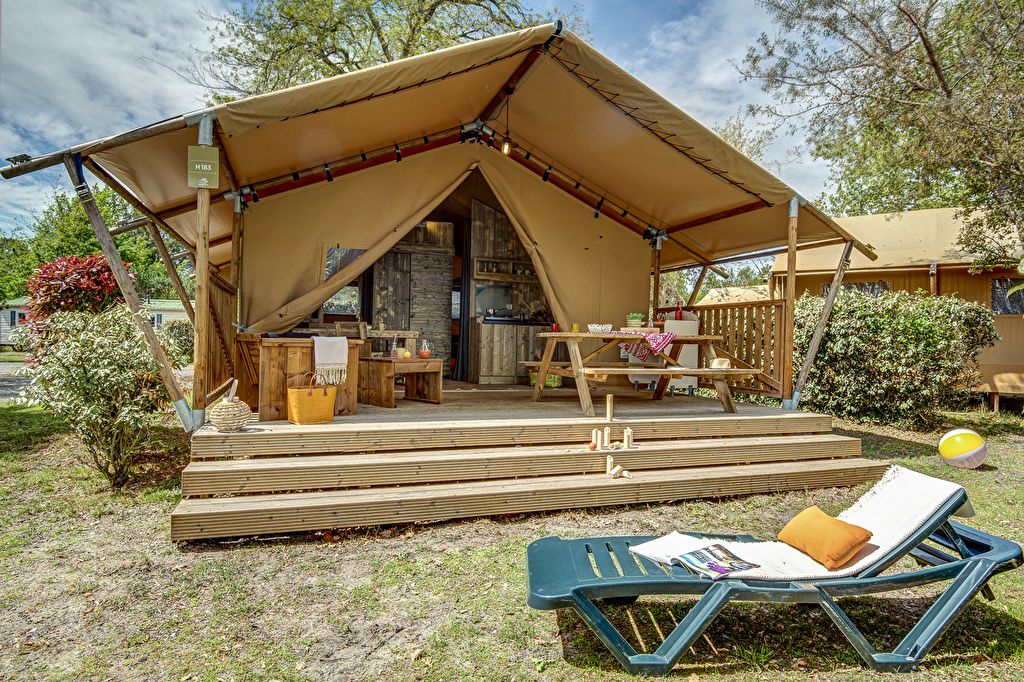 Camping Le Col Vert Luxe Lodgetent In Landes, Zininfrankrijk.nl