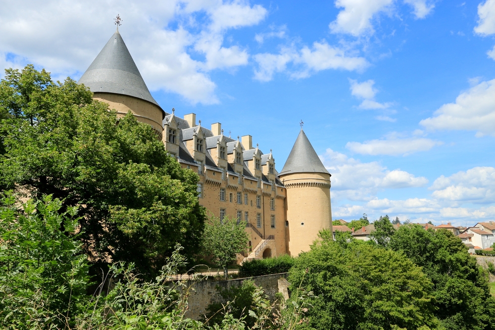 Château de Rochechouart Haute Vienne shutterstock 526392355,