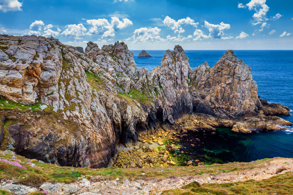 Parc Naturel Régional dAmorique Finistère shutterstock 1244456761, Bezienswaardigheden in de Finistère