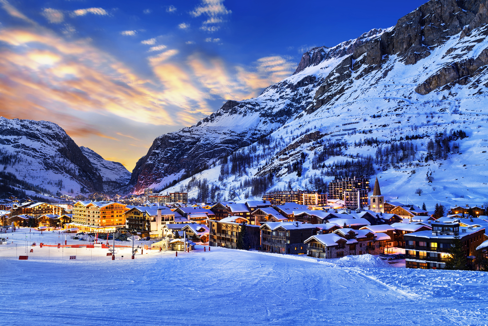 Val DIsère Savoie Shutterstock 252149677