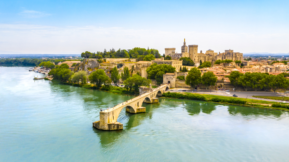 Avignon 2 shutterstock 1493365562, Bezienswaardigheden in Avignon