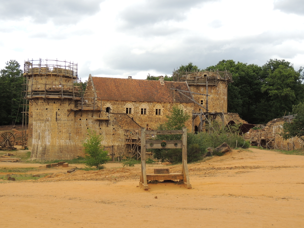 Château Guédelon Yonne shutterstock 693069505, Bezienswaardigheden in Yonne