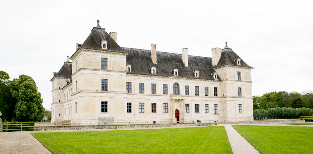 Château dAncy le Franc Yonne shutterstock 1526386322, Bezienswaardigheden in Yonne