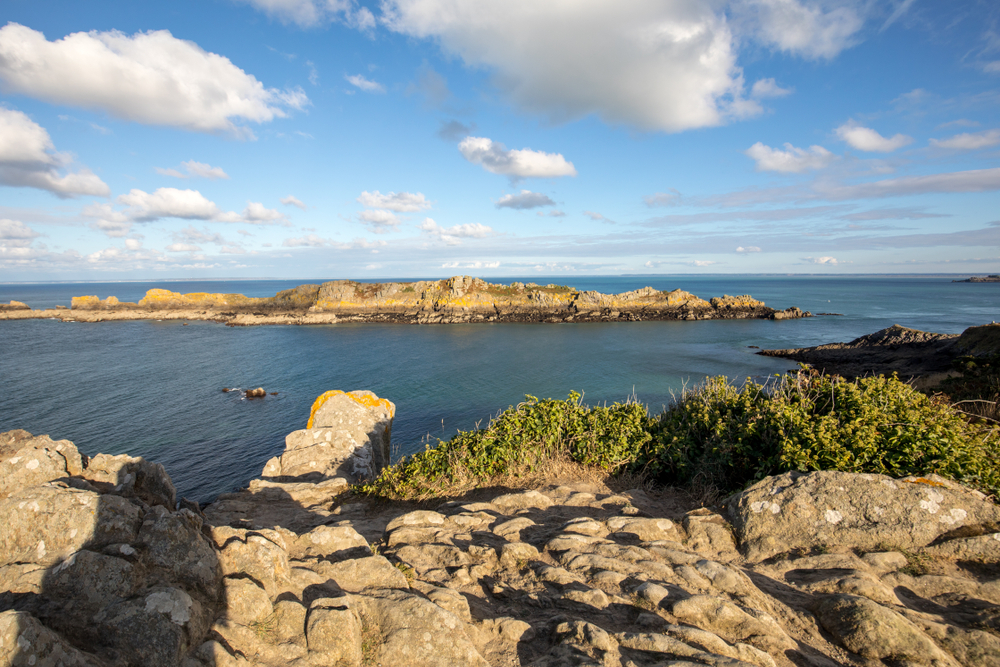 Pointe du Grouin Ille et Vilaine shutterstock 1501664954, Bezienswaardigheden in Ille-et-Vilaine