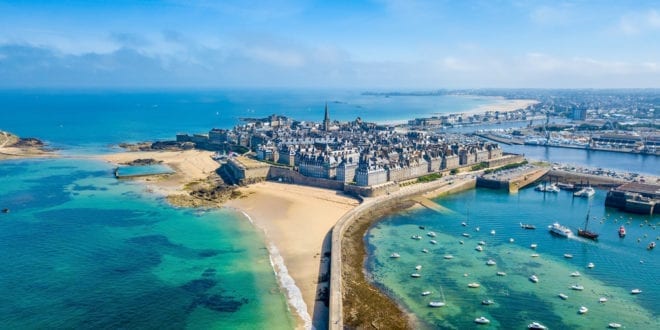 Saint Malo Ille et Vilaine shutterstock 679373527, natuurhuisje Frankrijk met zwembad