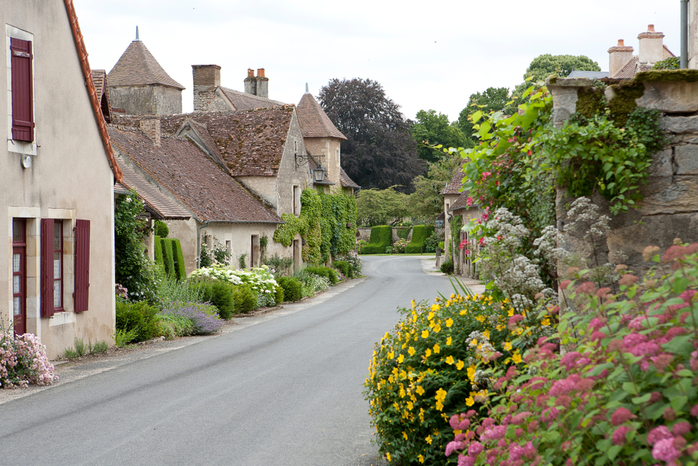 Apremont sur Allier Cher shutterstock 1158223513,