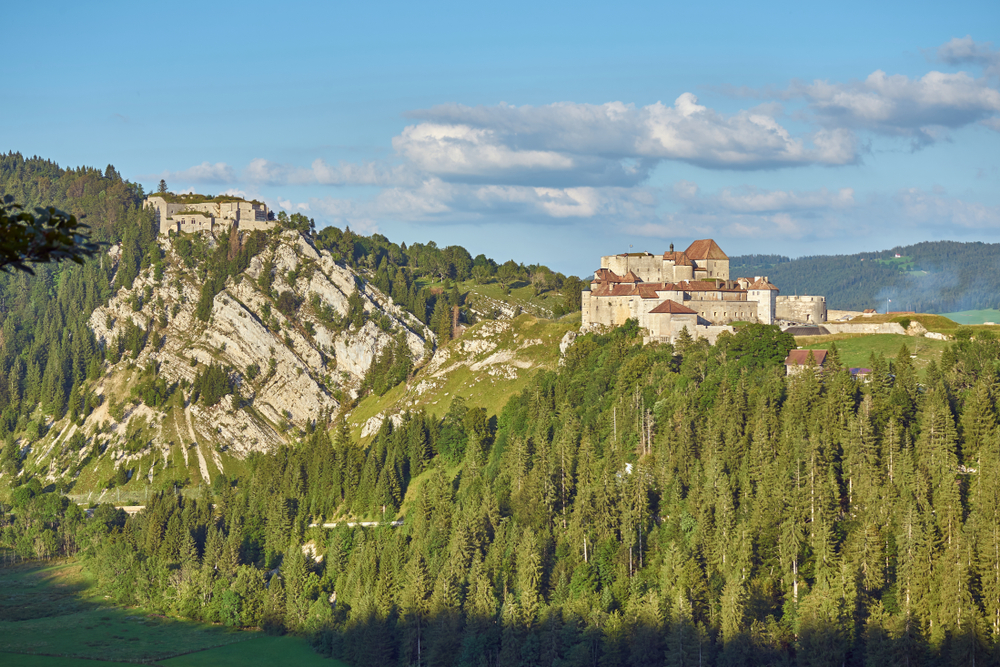 Château Joux shutterstock 1501792964, Bezienswaardigheden in Doubs