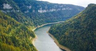 Vallei van Doubs Doubs shutterstock 741038578, Besançon