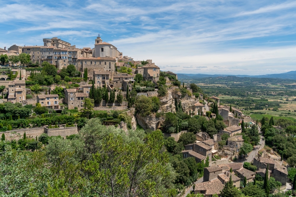 gordes vaucluse provence shutterstock 2538685099, Gordes