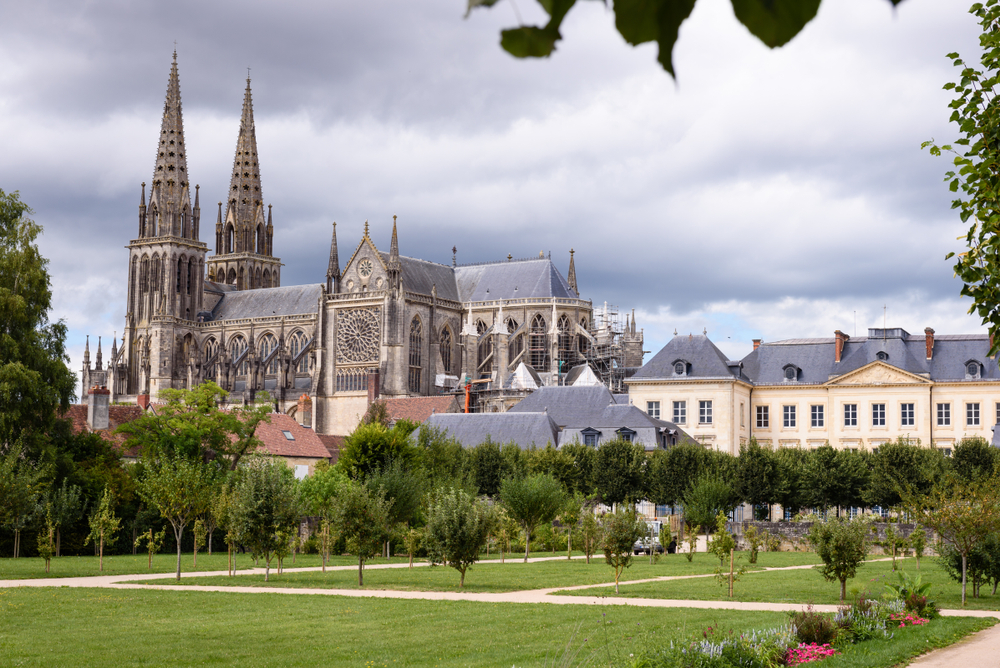 Cathédrale de Sées Orne shutterstock 1180871416, Bezienswaardigheden in Orne