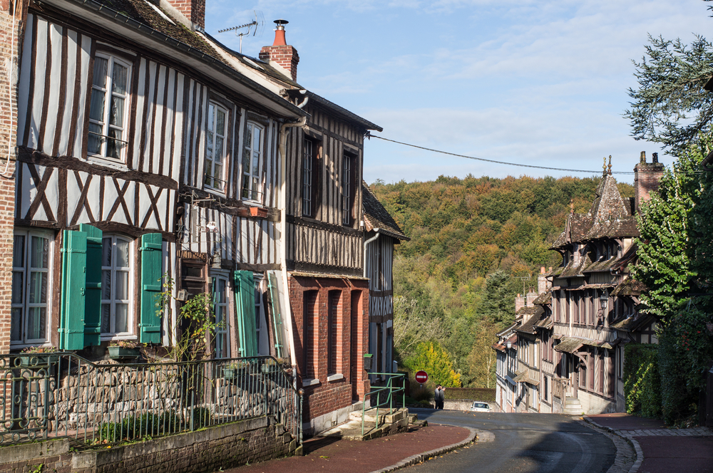 Lyons La Fôret Dorpjes Normandië sh 160825586, Bezienswaardigheden in de Eure