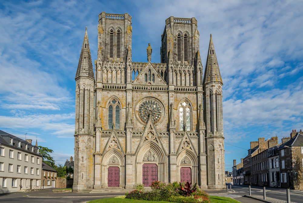 Avranches Manche shutterstock 220777651, Bezienswaardigheden in Manche