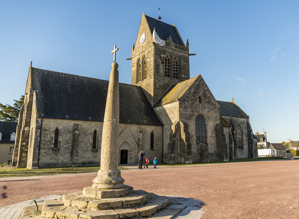 Sainte Mère Église Manche shutterstock 375847465, Bezienswaardigheden in Manche