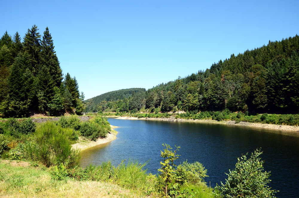 Parc Naturel Régional du Pilat Loire shutterstock 1393780826, Bezienswaardigheden in de Rhône