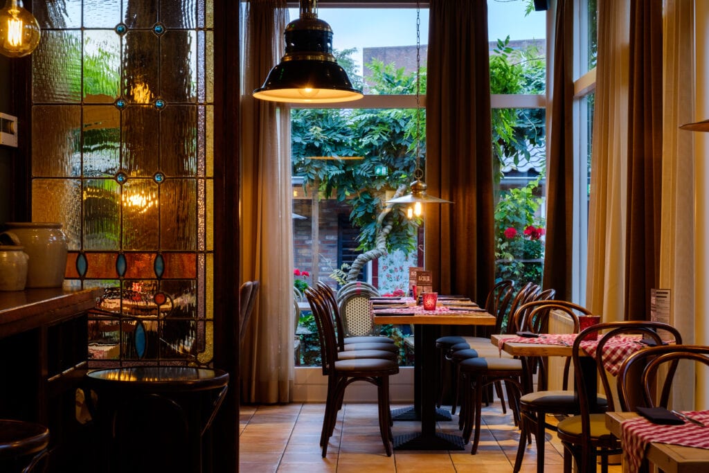 De Buik van Parijs, 10 Franse restaurants