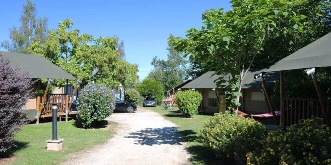 Villatent Les Bois du Bardelet, camping aan de Loire