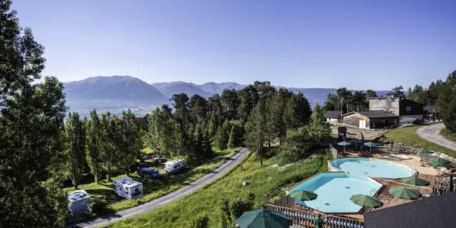 Camping Huttopia Font Romeu 1 min 916x516 1, campings in de Franse Pyreneeën
