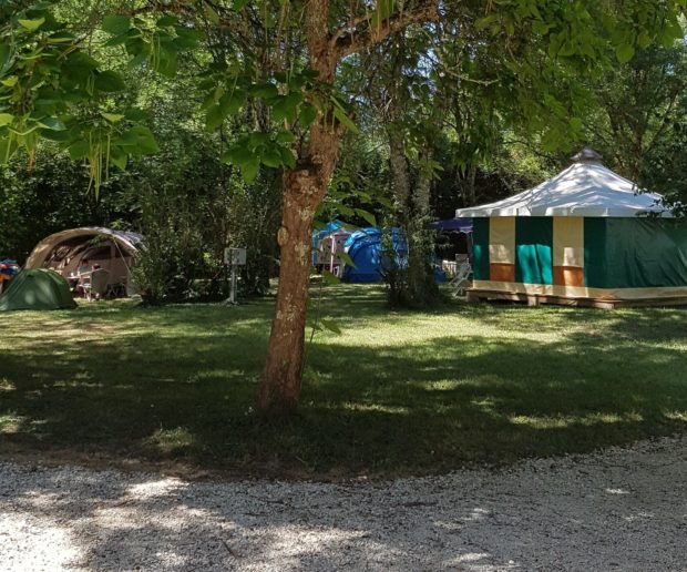 Camping de LIlot 5 620x516 1, Campings in de Dordogne