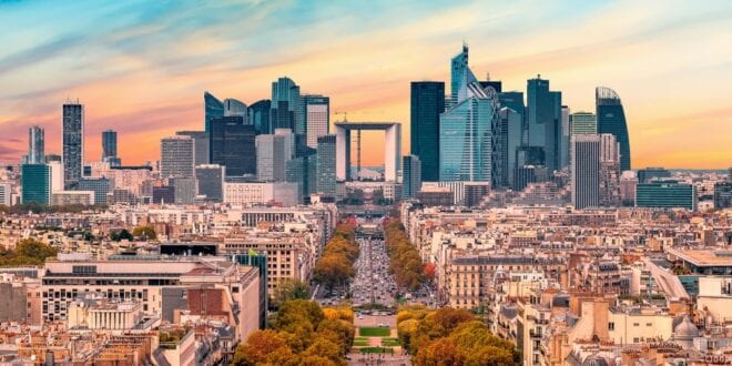 La Defense Hauts de Seine shutterstock 712036297, Bezienswaardigheden van Île de Ré