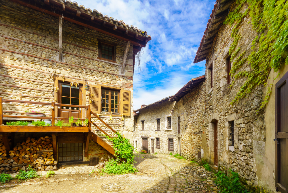 Perouges Ain shutterstock 1413516665, Ain